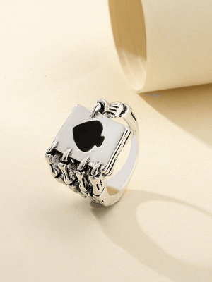 Bague de poker main squelette