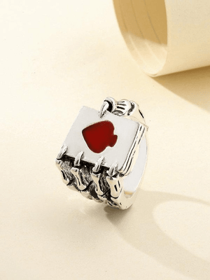Bague de poker main squelette