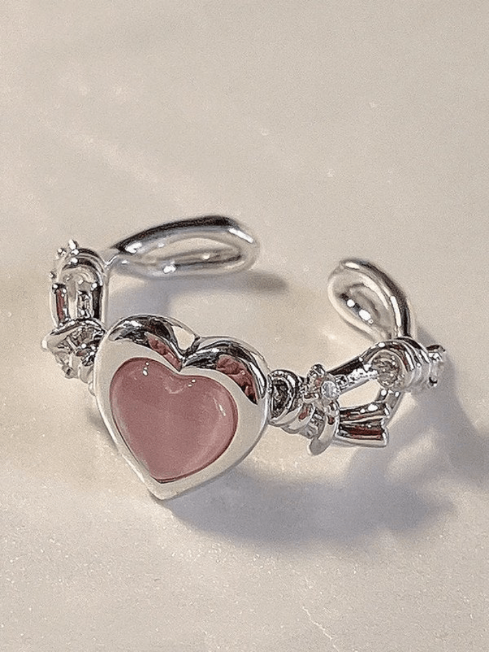 Bague manchette motif coeur rose