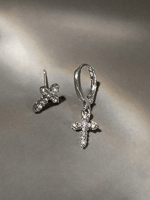 Boucle d'Oreille Décor Croix Strass
