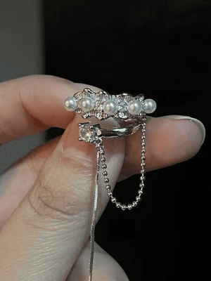 Boucles d'Oreilles Manchette à Décor de Fausse Perle et Gland