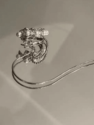 Boucles d'Oreilles Manchette à Décor de Fausse Perle et Gland