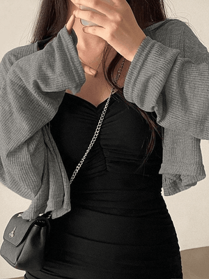 Cardigan court boutonné à col en V