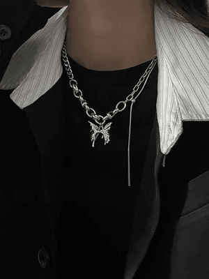 Collier chaîne à maillons avec pendentif papillon