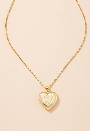Collier pendentif en forme de coeur