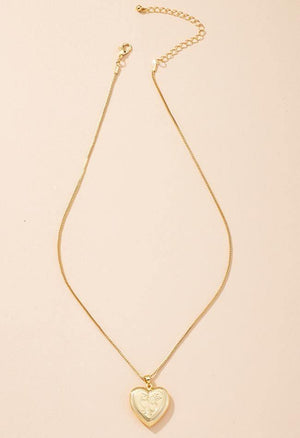 Collier pendentif en forme de coeur