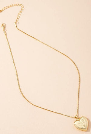 Collier pendentif en forme de coeur