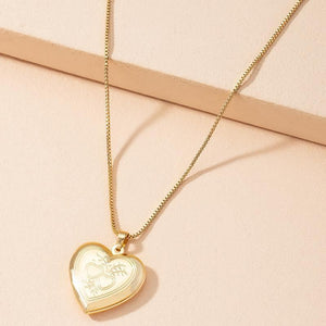 Collier pendentif en forme de coeur
