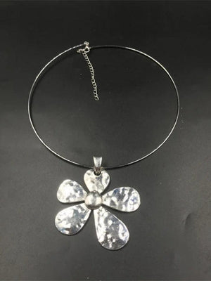 Collier pendentif grande fleur en argent