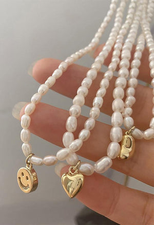 Collier pendentif perle élégant