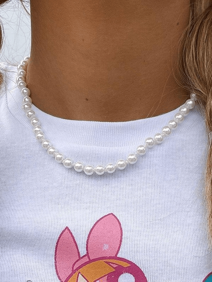 Collier simple en fausses perles