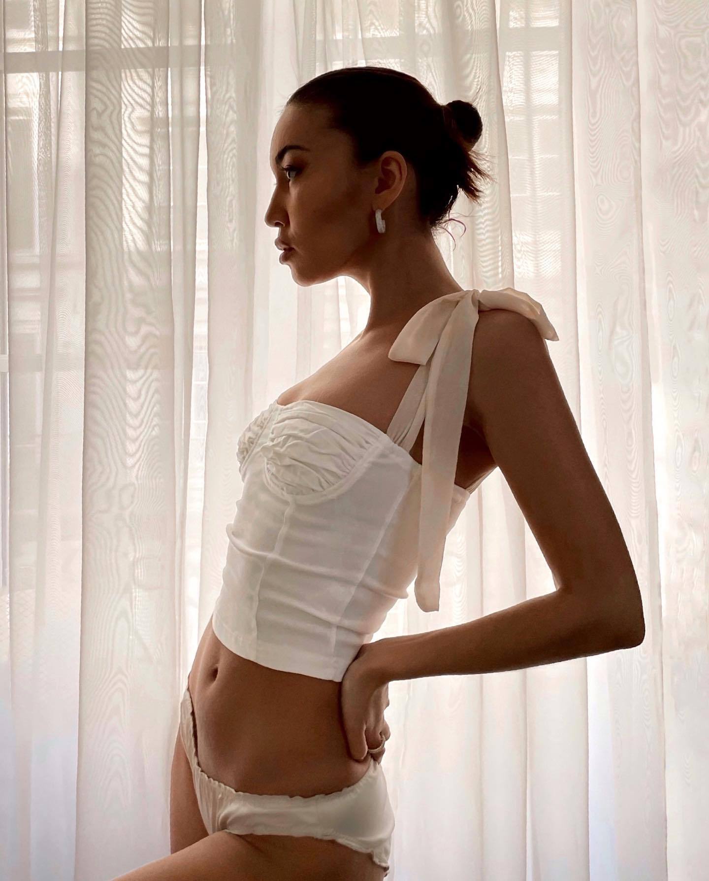 Crop top à noeuds "Jasmine"