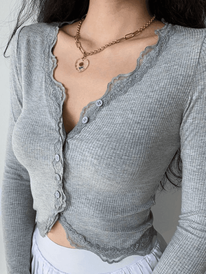 Haut court en tricot boutonné à bordure en dentelle