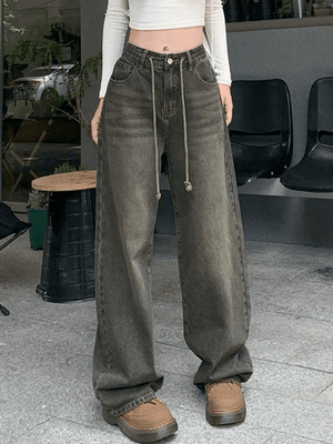 Jean boyfriend bouffant vintage à bretelles à nouer