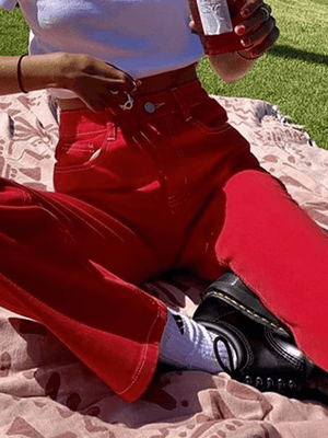 Jean boyfriend délavé à détails cousus