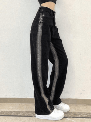 Jean boyfriend rayé noir délavé