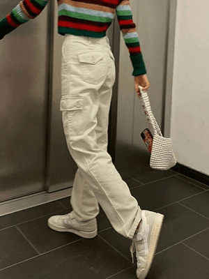 Jean cargo à jambe droite et poche