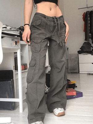 Jean cargo délavé à poches plaquées