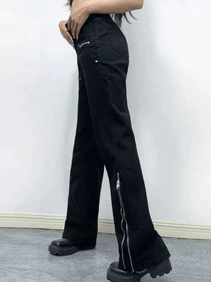 Jean cargo évasé à la cheville noir à fermeture éclair