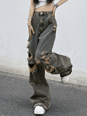 Jean déchiré en denim délavé