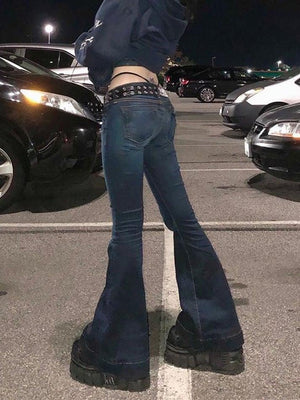 Jean évasé taille basse délavé