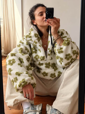 Lazy Daisy Pullover