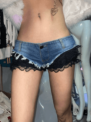 Short en jean avec dentelle patchwork