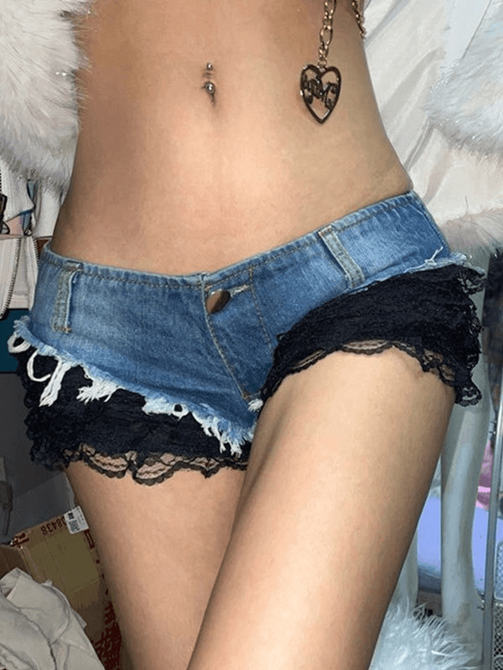 Short en jean avec dentelle patchwork