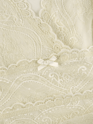 V Neck Lace Crop Tank Top