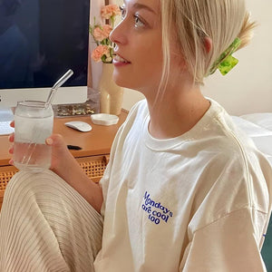 Waiting for the Weekend Tee – MAUVSTUDIO®