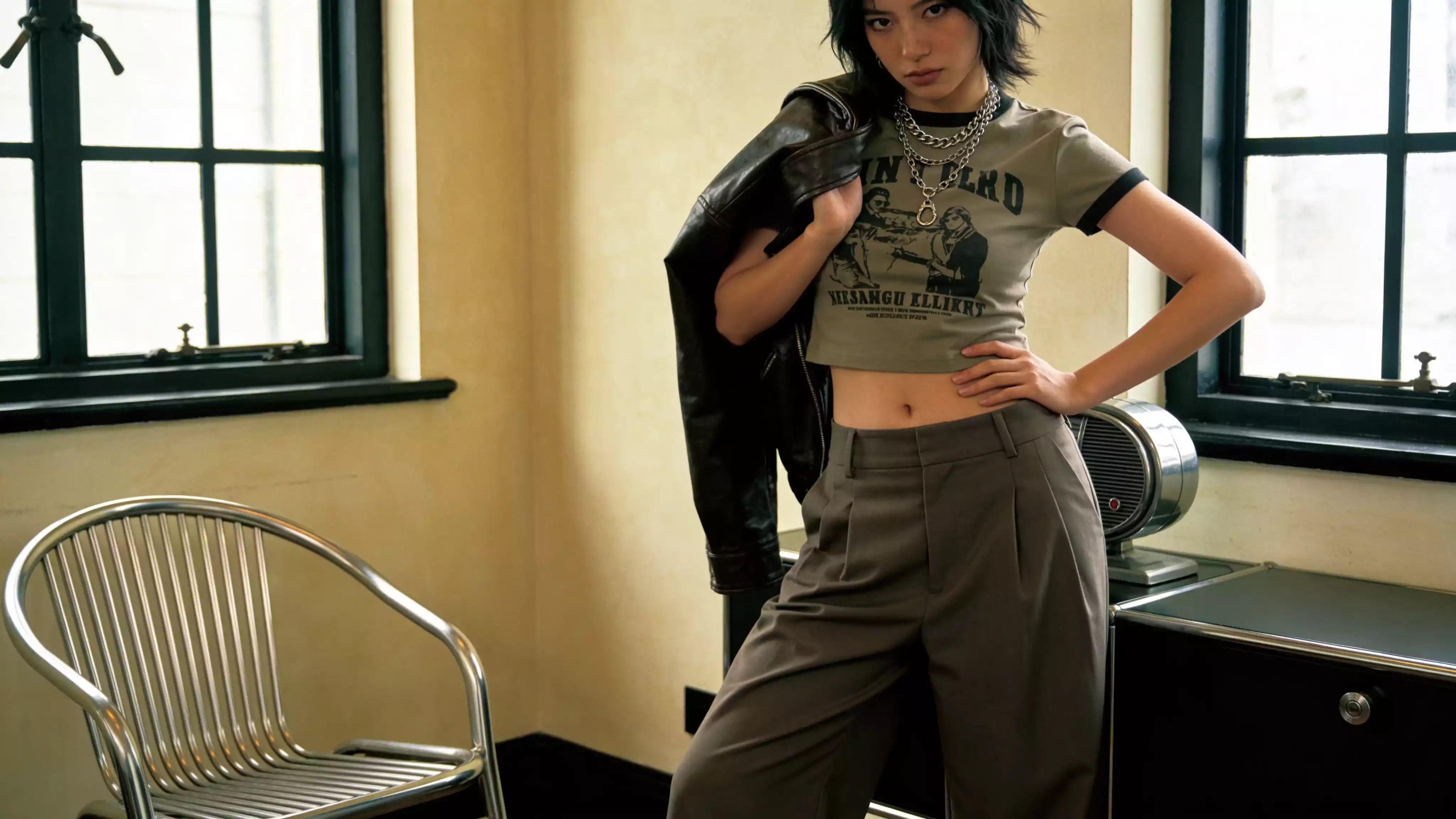 aesthetic outfit minimal edgy style with cropped top and tailored pants