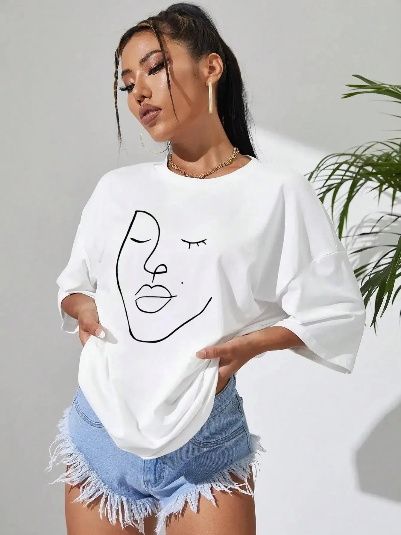 Abstract Woman Face Tee-White-S-Mauv Studio