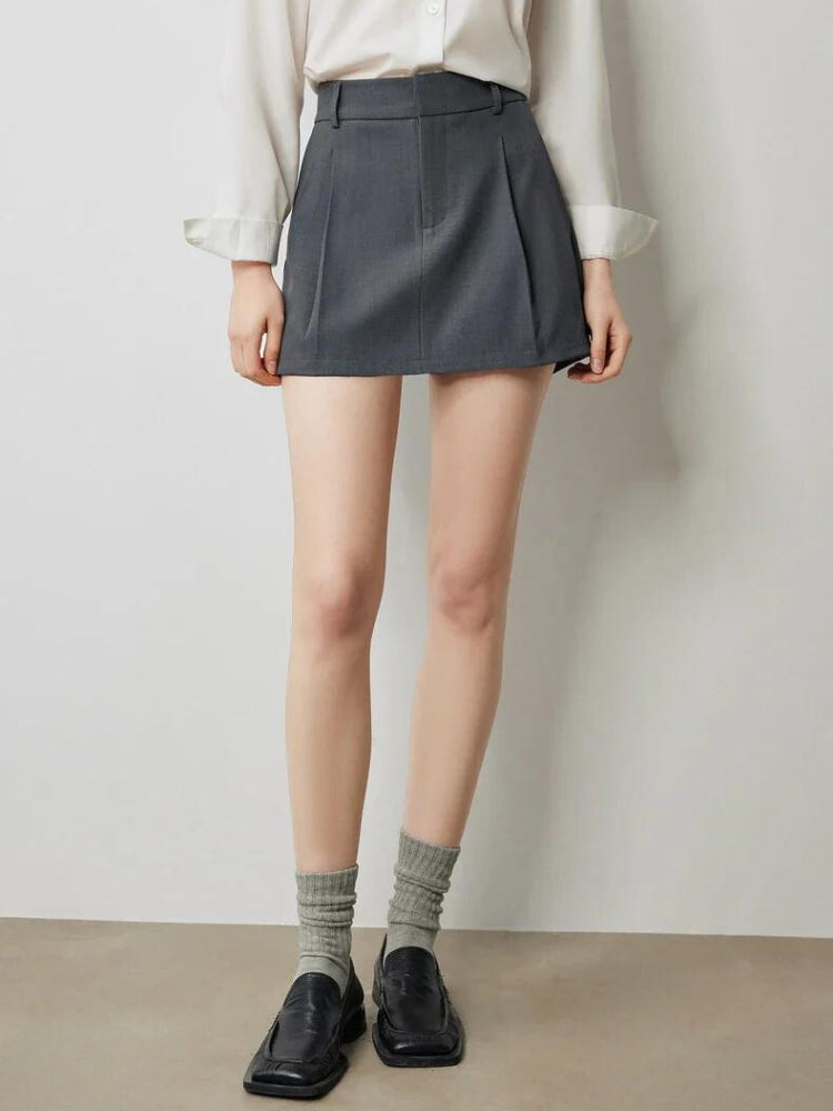 Black Mini Skort, Y2K skort styled with a crop top