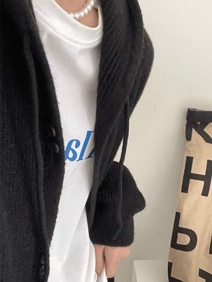 Cardigan en tricot à capuche boutonné sur le devant-Cardigan-MAUV STUDIO-STREETWEAR-Y2K-CLOTHING