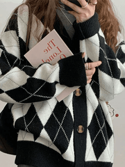 Cardigan en tricot à motif losanges et col en V-Cardigan-MAUV STUDIO-STREETWEAR-Y2K-CLOTHING