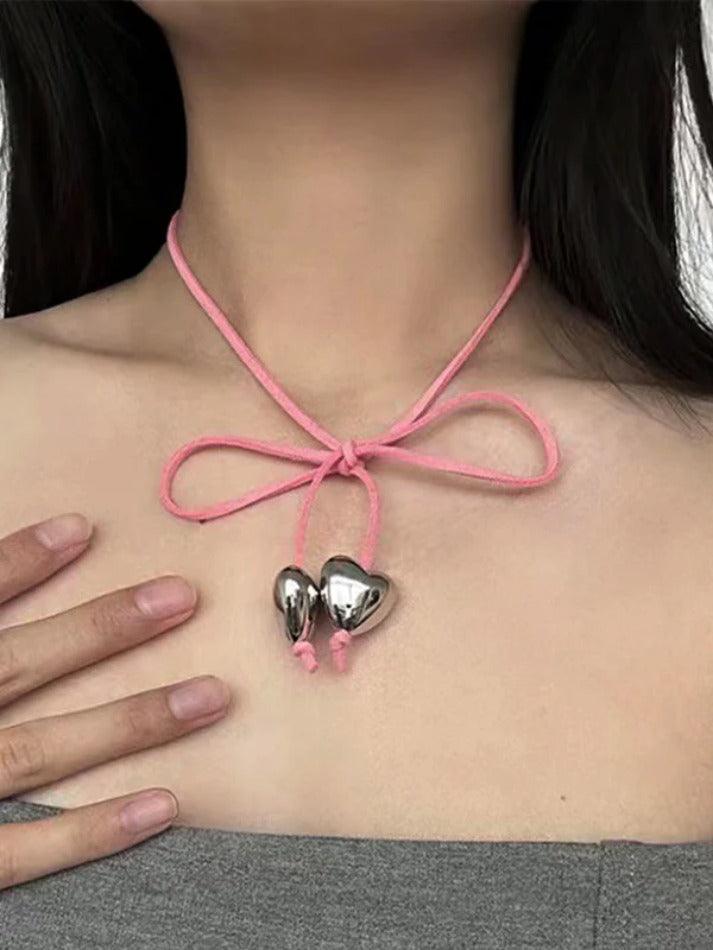 Collier à breloques cœur avec nœud à lacets-Necklaces-MAUV STUDIO-STREETWEAR-Y2K-CLOTHING