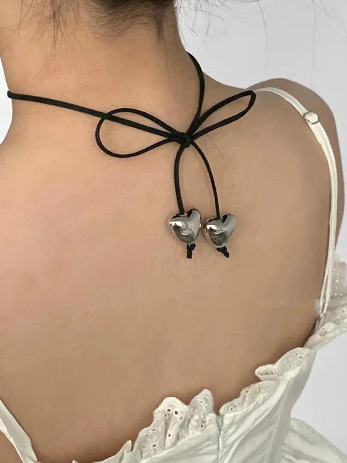 Collier à breloques cœur avec nœud à lacets-Necklaces-MAUV STUDIO-STREETWEAR-Y2K-CLOTHING