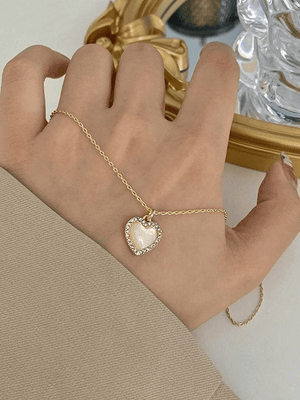 Collier pendentif coeur bord strass-Necklaces-MAUV STUDIO-STREETWEAR-Y2K-CLOTHING