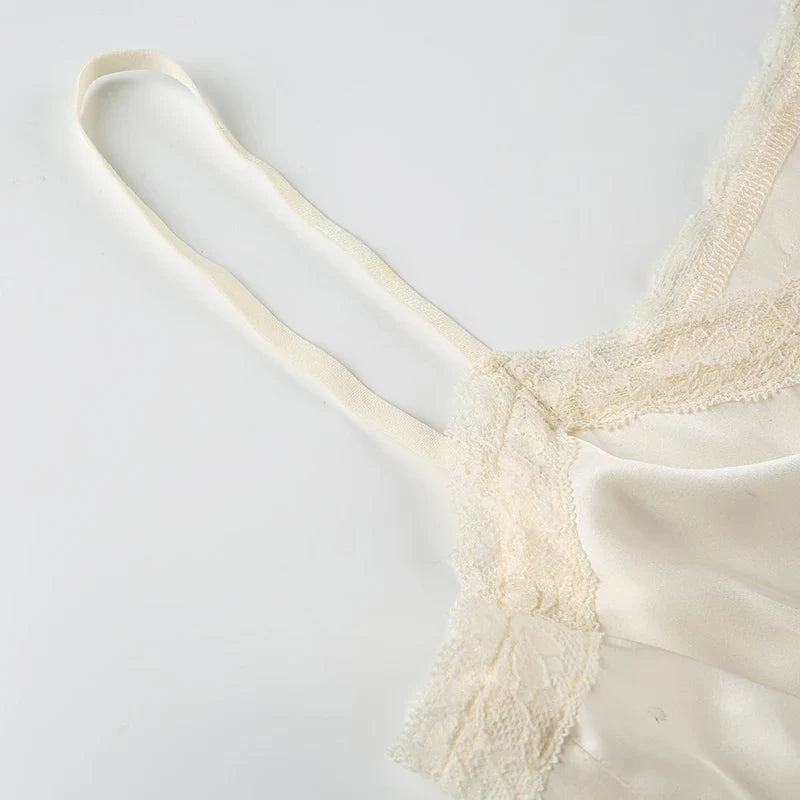 Coquette Split Front Lace Top – MAUVSTUDIO®