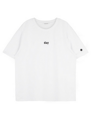 Day & Night T-Shirt-T-Shirts-MAUV STUDIO-STREETWEAR-Y2K-CLOTHING