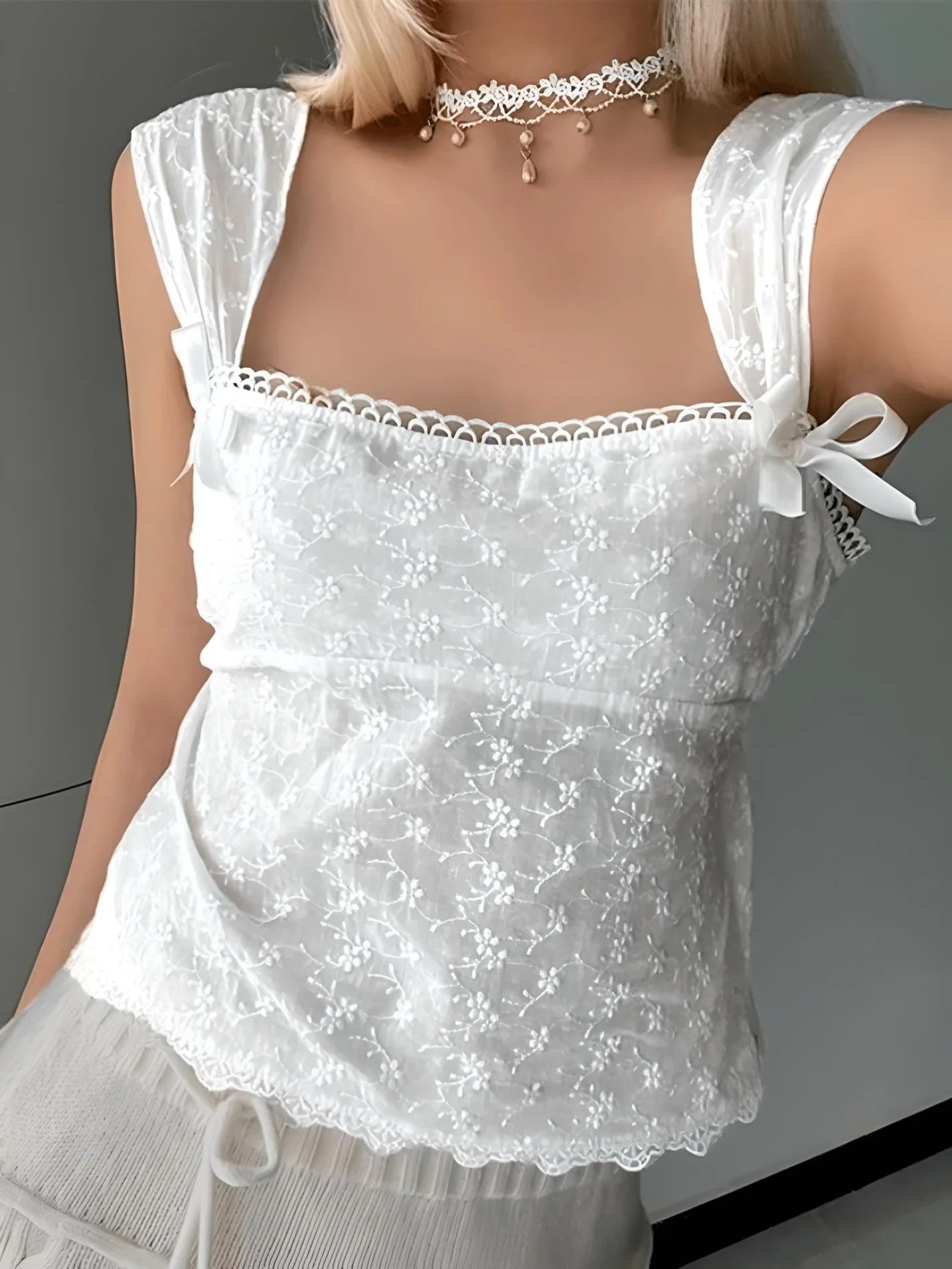 Embroidered Bow Lace Stitching Tank Top