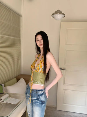 Floral Tie Front Halter Crop Top – MAUVSTUDIO®