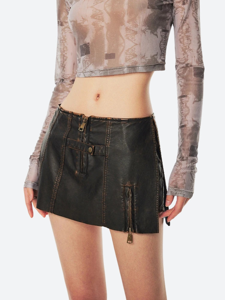 Grunge Faux Leather Slit Mini Skort, Y2K skort styled with a crop top
