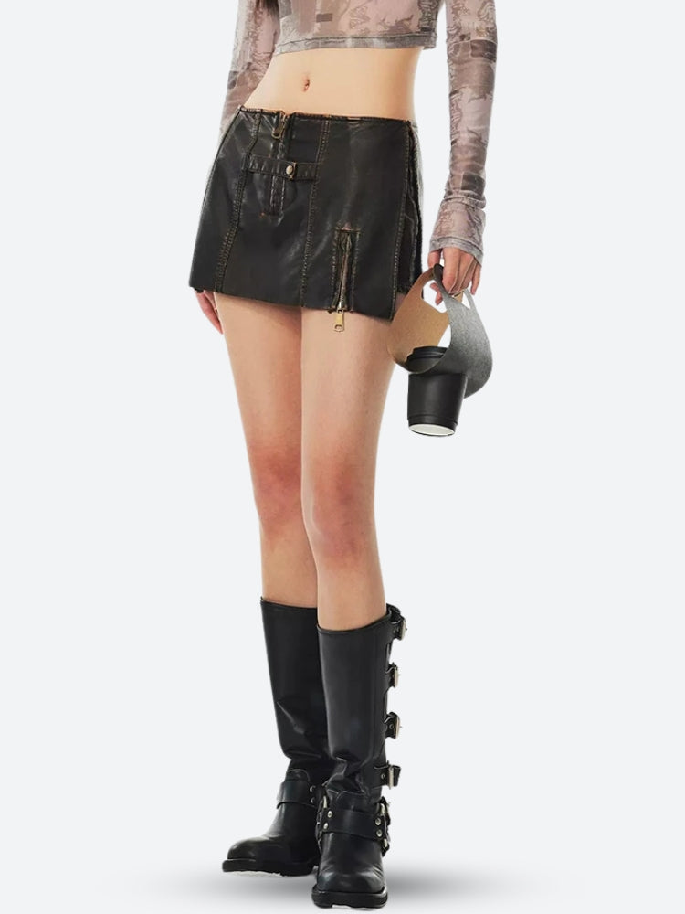 Grunge Faux Leather Slit Mini Skort, Y2K skort styled with a crop top