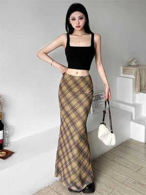 , Y2K skirt styled with a crop top