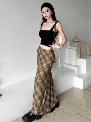 , Y2K skirt styled with a crop top