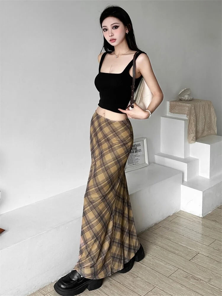 , Y2K skirt styled with a crop top