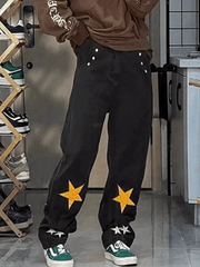 Jean boyfriend coupe droite à patch étoile-Jeans-MAUV STUDIO-STREETWEAR-Y2K-CLOTHING