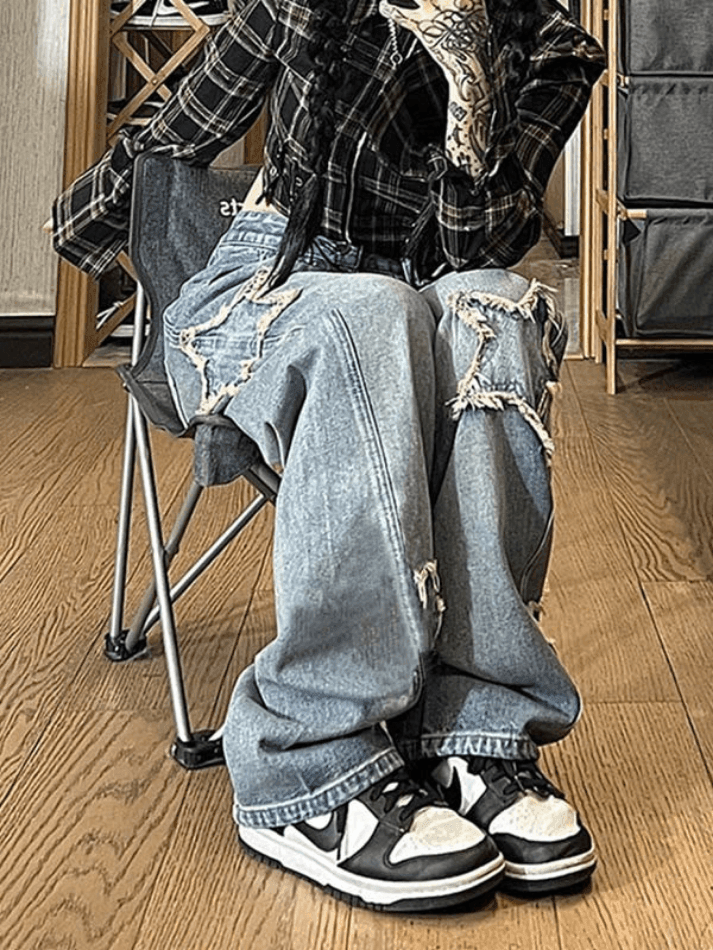 Jean boyfriend délavé vintage avec écusson étoile-Jeans-MAUV STUDIO-STREETWEAR-Y2K-CLOTHING