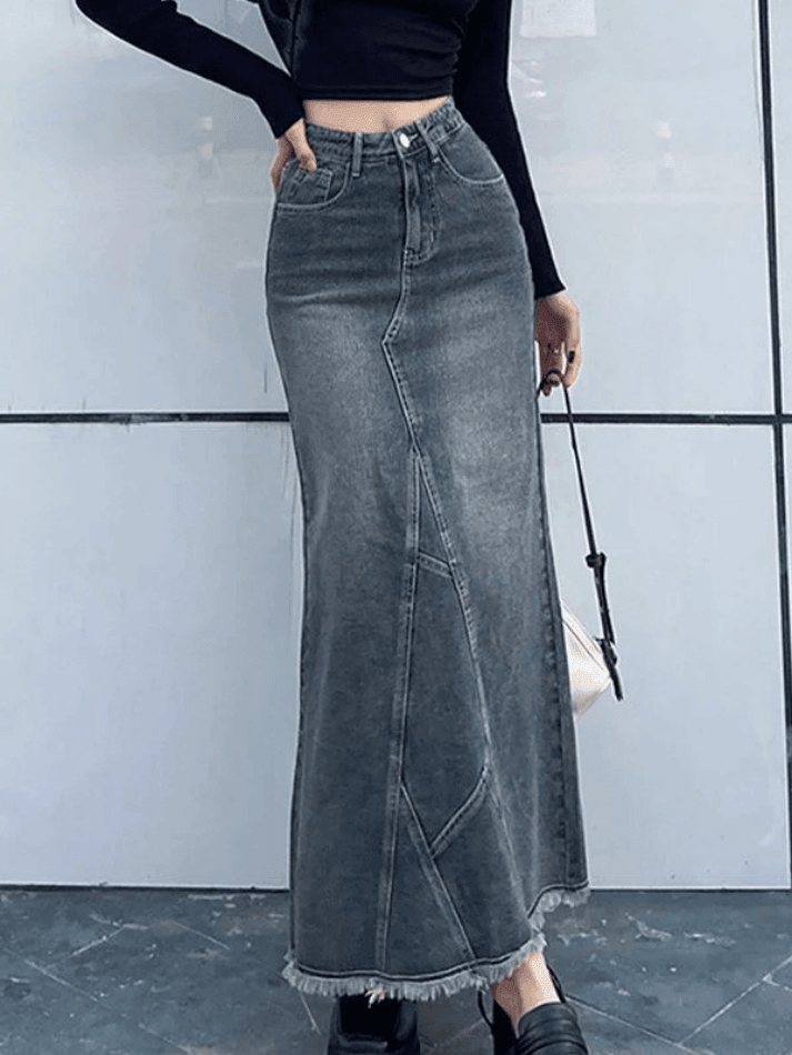 Jupe longue en jean patchwork fendue au dos-Skirts-MAUV STUDIO-STREETWEAR-Y2K-CLOTHING